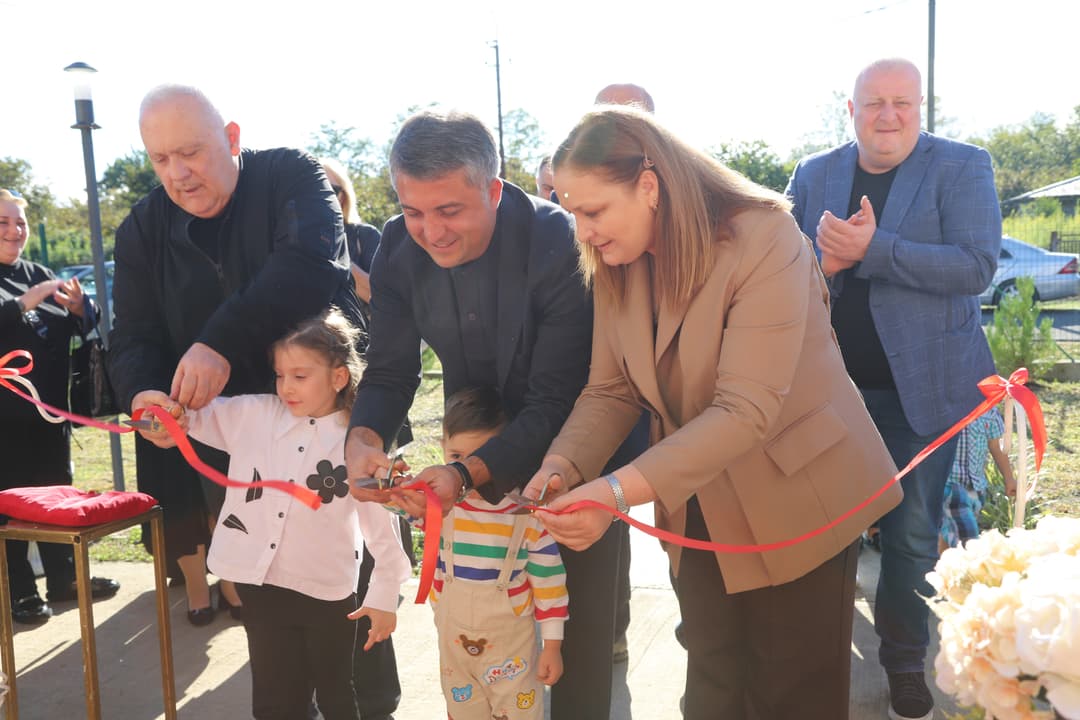 ზუგდიდის სოფელ კახათში ახალი ბაღი გაიხსნა