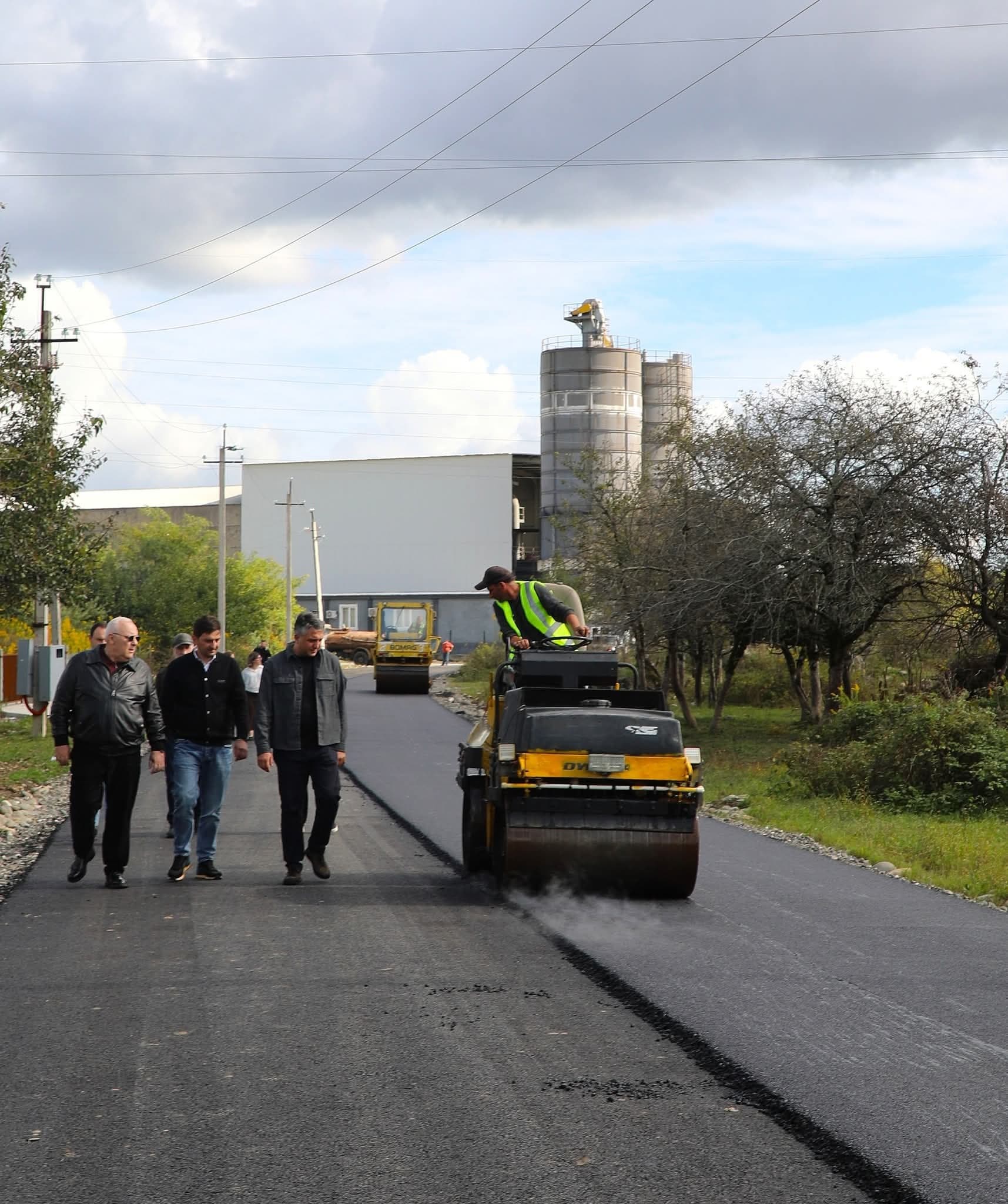 Frontnews image description