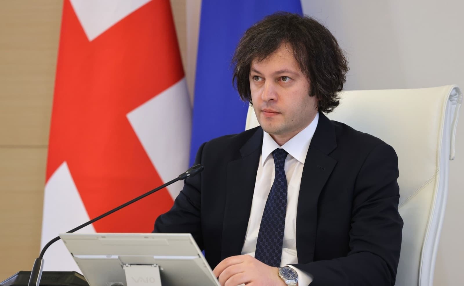 Frontnews image description