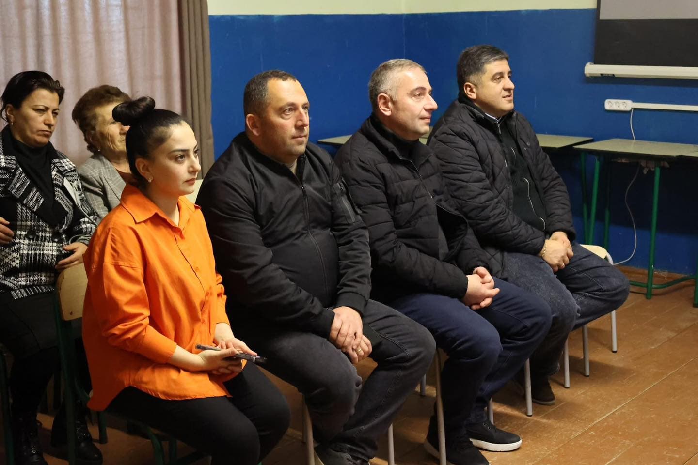 Frontnews image description