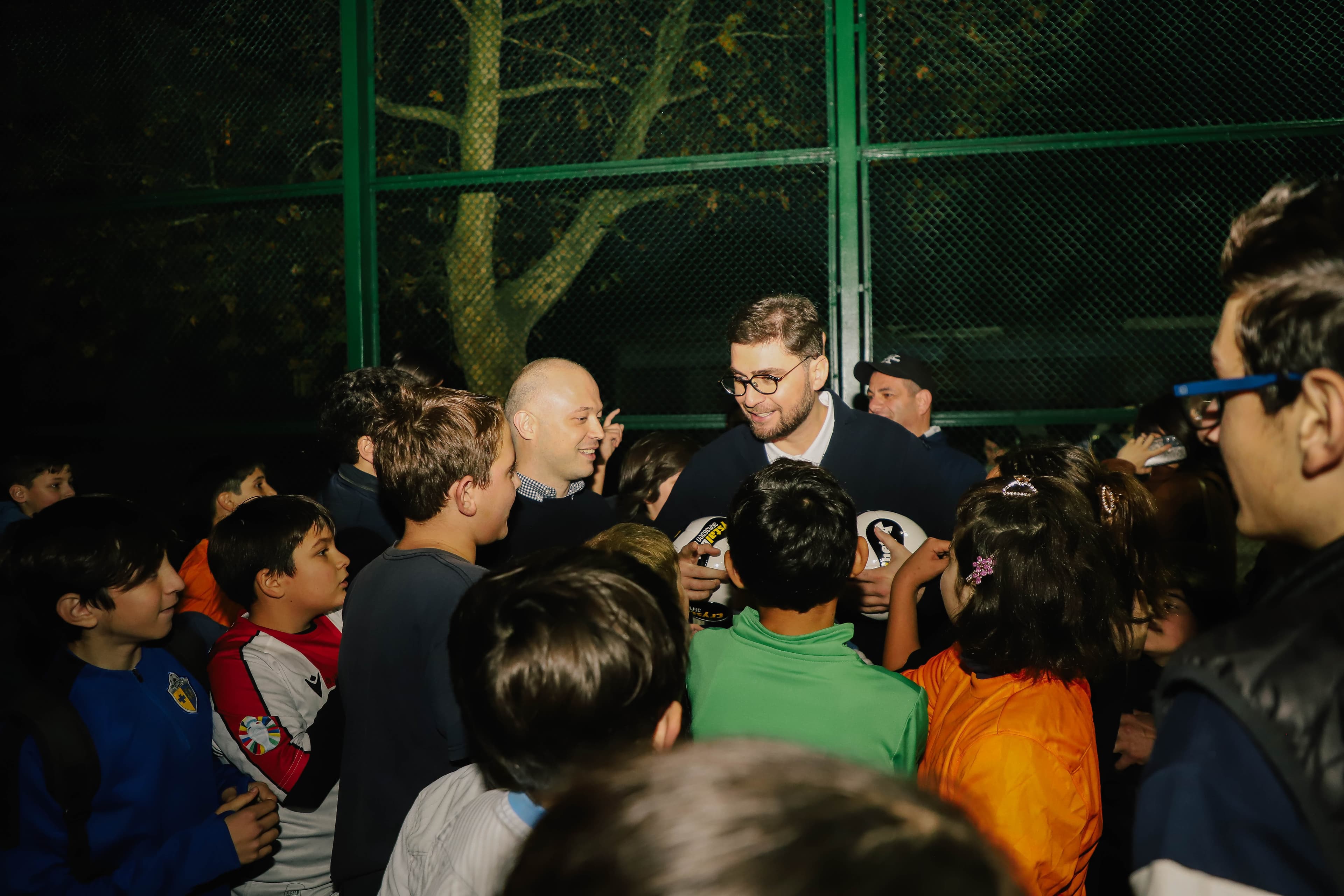 Frontnews image description