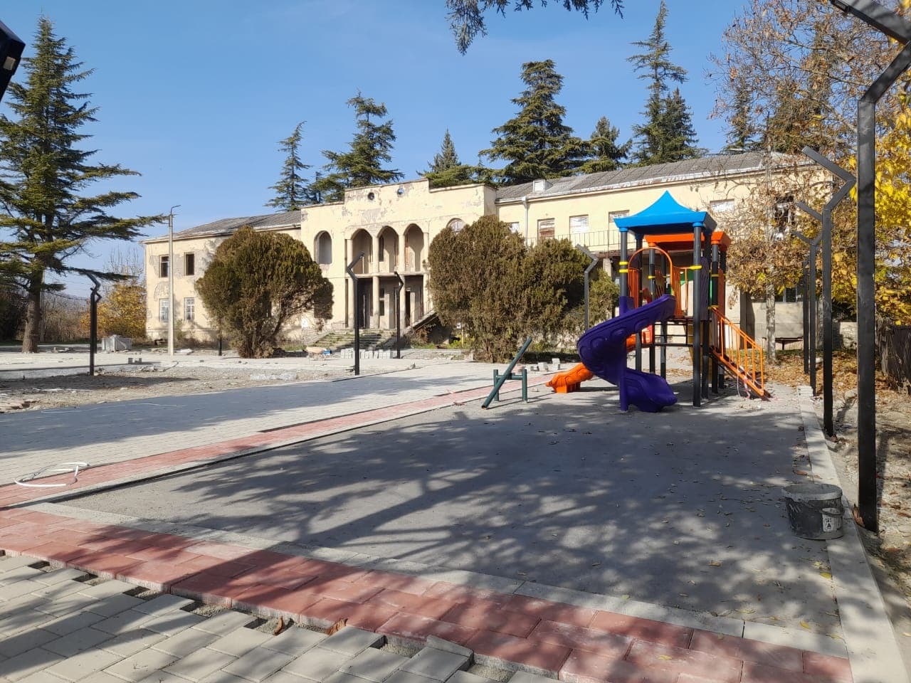 Frontnews image description