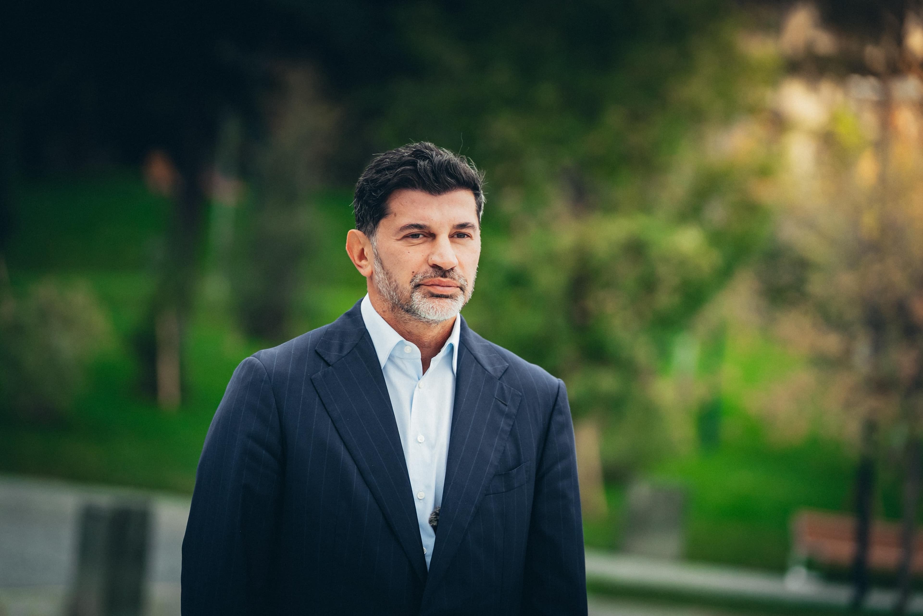 The mayor emphasized that his engagement with citizens will remain a priority, noting his frequent visits to neighborhoods and project sites alongside members of his administration, as well as his active communication with residents on social media