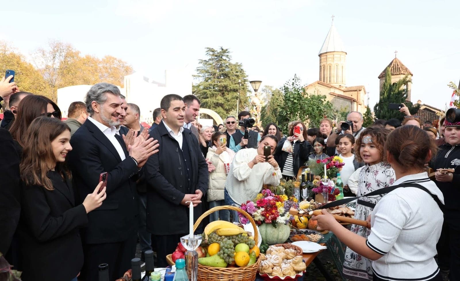 Frontnews image description