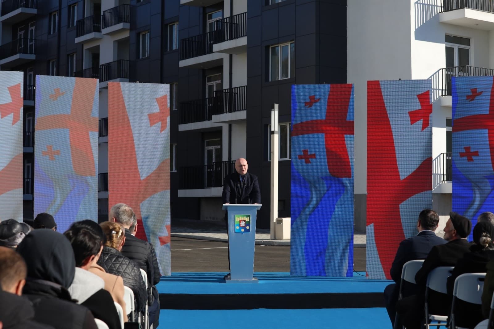 Frontnews image description