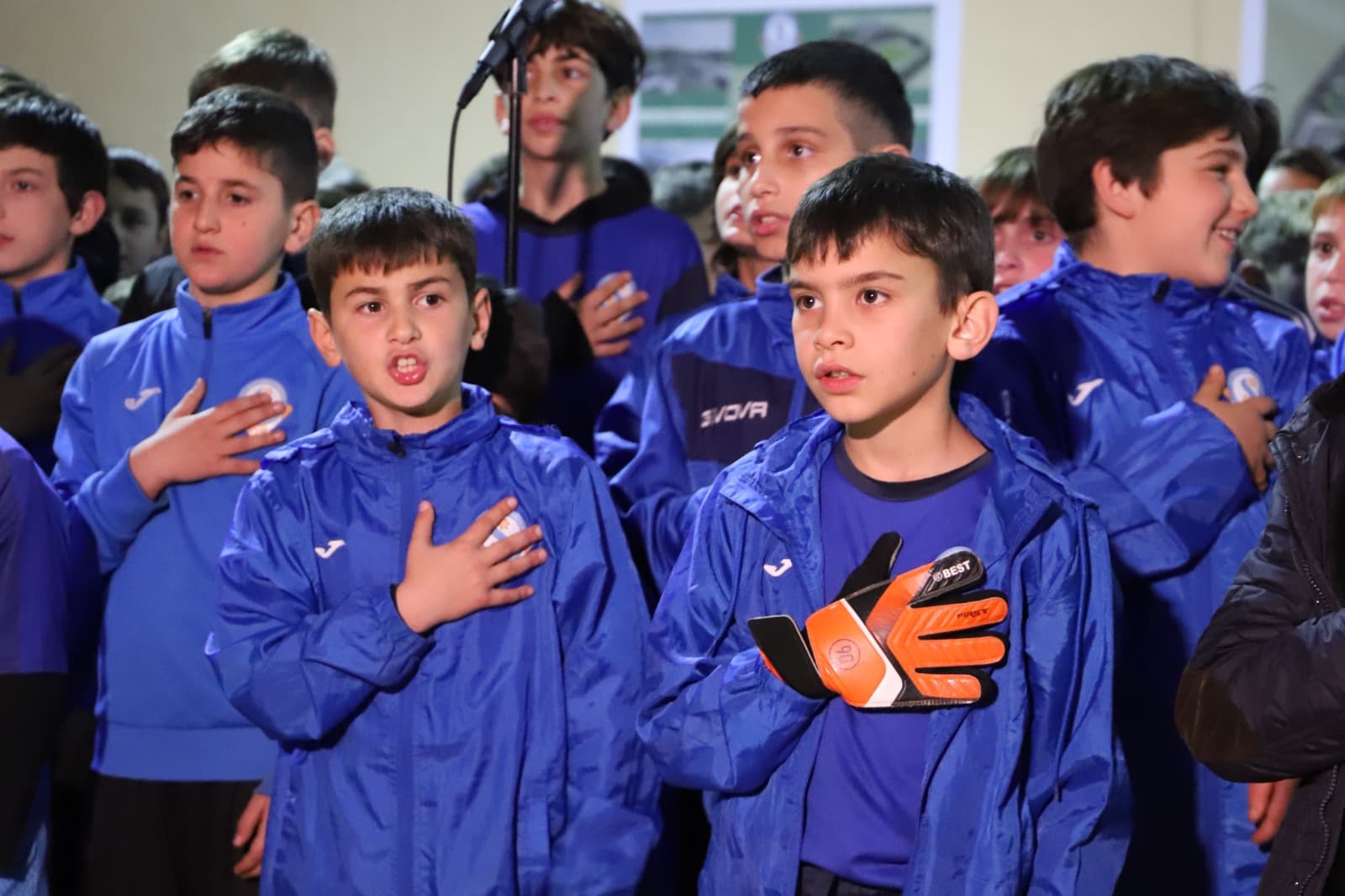 Frontnews image description