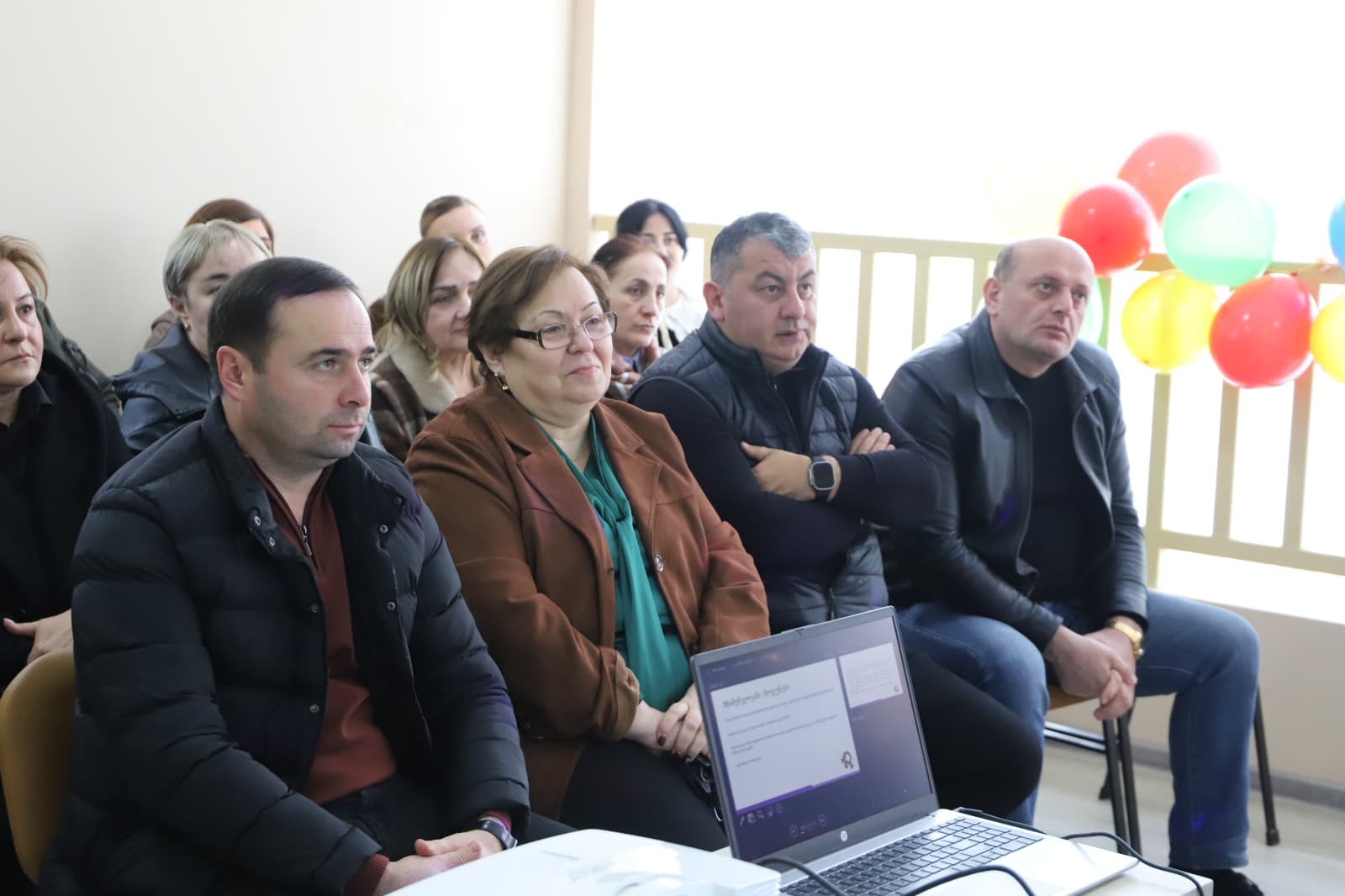 <p style="text-align: justify">თერჯოლის მუნიციპალიტეტის მერი მანუჩარ რობაქიძე საკრებულოს თავმჯდომარე სოსო ჩაფიჩაძესთან ერთად შეზღუდული შესაძლებლობის მქონე ბავშვთა დღის ცენტრ "საპოვნელას“ ღონისძიებას დაესწრო.</p><p style="text-align: justify">მანუჩარ რობაქიძემ ცენტრის აღსაზრდელებს დამდეგი შობა-ახალი წელი მიულოცა და ცენტრთან შემდგომ თანამშრომლობაზე ისაუბრა.</p><p style="text-align: justify">„თერჯოლის მუნიციპალიტეტის ადგილობრივი თვითმმართველობის სახელით, მხარდაჭერას გამოვხატავ &nbsp;დღის ცენტრის თითოეული წევრის მიმართ. ჩვენ მზად ვართ ერთობლივი ძალისხმევით განვახორციელოთ ყველა არსებული პროექტი, შევქმნათ თანასწორი გარემო, მათი უფლებებისა და საჭიროების დასაცავად“, - განაცხადა თერჯოლის მერმა.</p><p style="text-align: justify">შეზღუდული შესაძლებლობის მქონე ბავშვთა დღის ცენტრების პროგრამის კოორდინატორმა სოფიო კუპატაძემ წლის განმავლობაში განხორციელებული აქტივობები შეაჯამა და &nbsp;სამომავლო გეგმებზე ისაუბრა. ცენტრის აღსაზრდელებმა საახალწლო თემაზე მომზადებული ნომრები წარადგინეს.</p><p style="text-align: justify">ღონისძიებას, ადგილობრივი თვითმმართველობის, ასევე საგანმანათლებლო და სკოლამდელი დაწესებულებათა გაერთიანების წარმომადგენლები ესწრებოდნენ.</p>