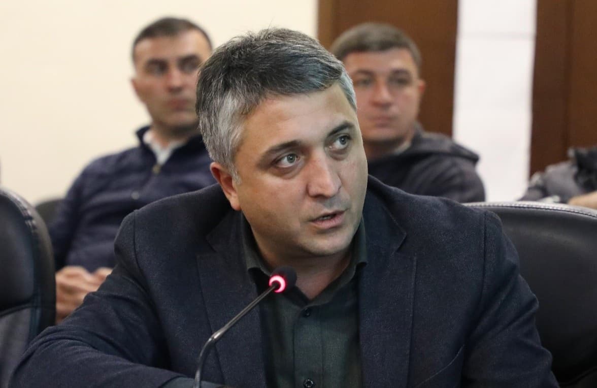 Frontnews image description