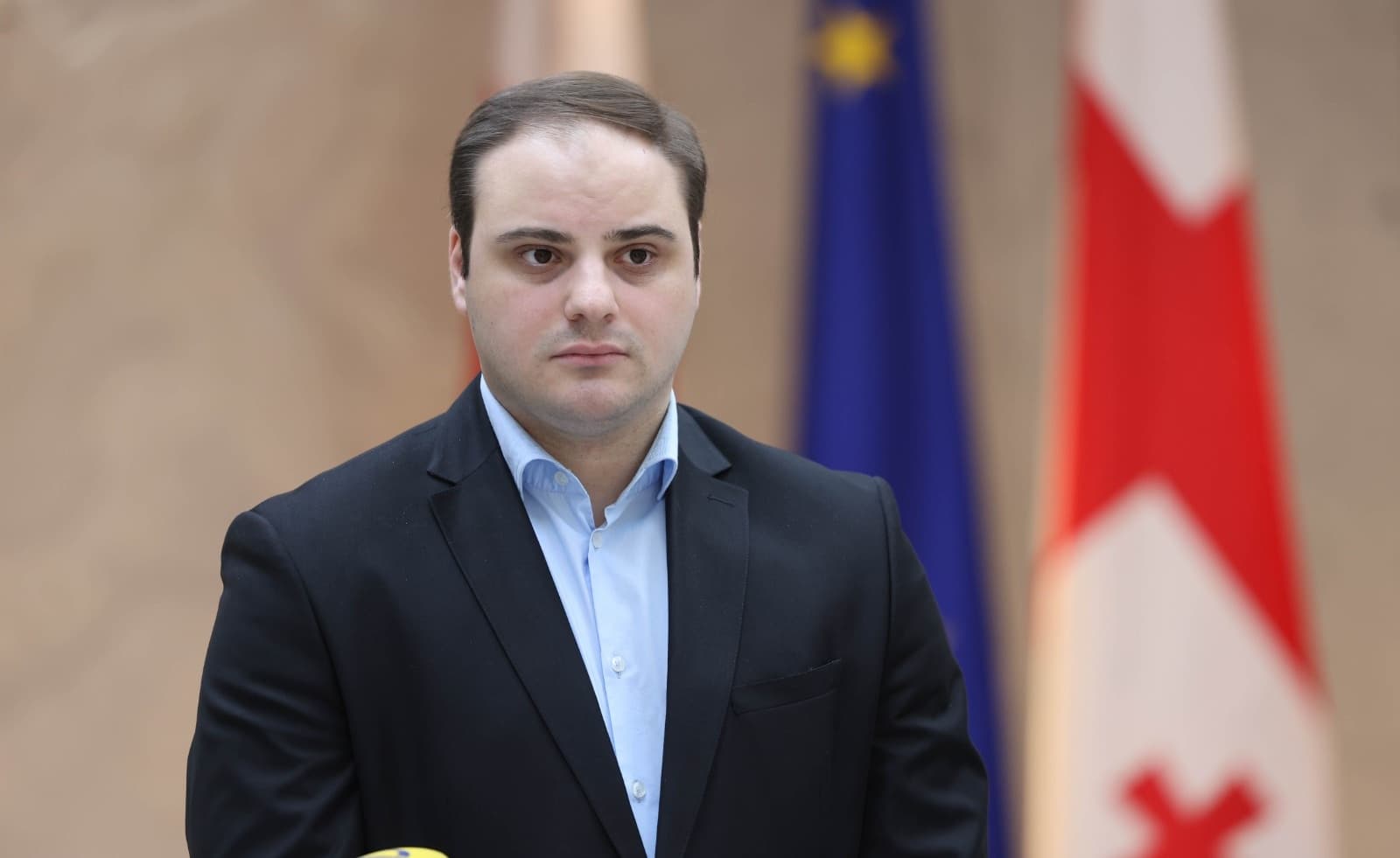 Frontnews image description