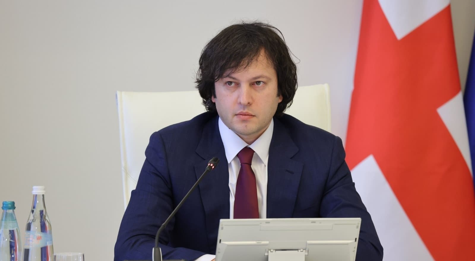 The Prime Minister also cited the example of Lithuania and Latvia