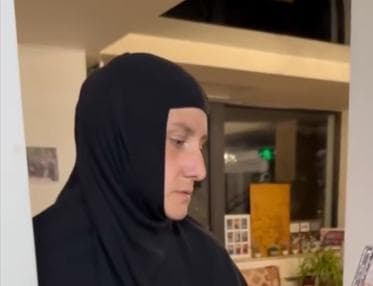 "ბრალდებული მონაზონი თეკლა სრულიად განიკვეთოს სამონაზვნო დასიდან, დაყვანილ იქნეს ერისკაცობამდე და დაუბრუნდეს ერის სახელს"