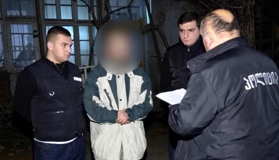 შსს-ს ბალანსზე რიცხული ავტომანქანის დაზიანების ფაქტთან დაკავშირებით ერთი პირი დააკავეს