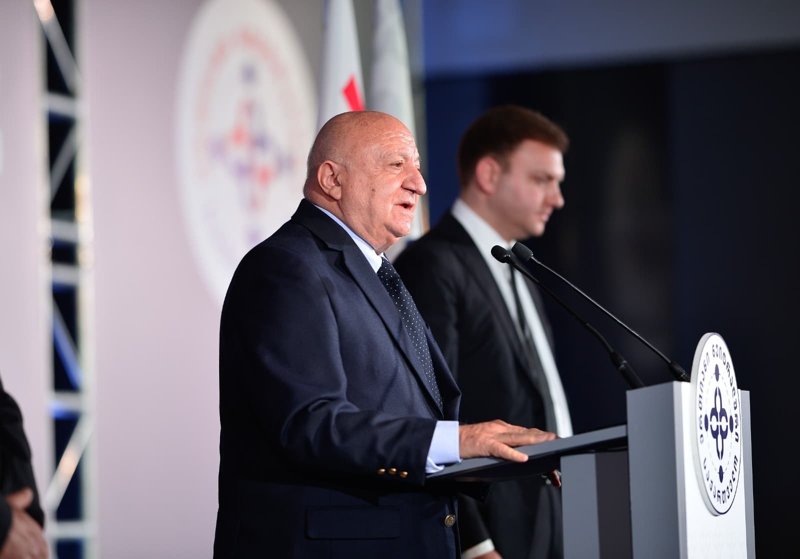 Frontnews image description