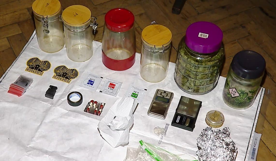 Frontnews image description