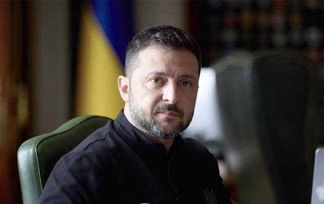 Russia preparing for large-scale strike, Zelenskyy warns Ukrainians