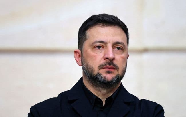 Zelenskyy says Trump can halt war, citing equal footing in talks with Putin