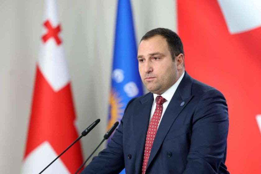 Majority leader announces criminal liability in planned amendments to grant law