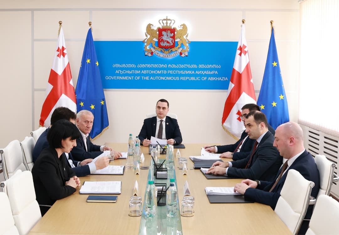 გიორგი ჯინჭარაძე - აფხაზეთის ავტონომიური რესპუბლიკის მთავრობის უწყებებში წლის განმავლობაში 100-მდე ქვეპროგრამა ამოქმედება