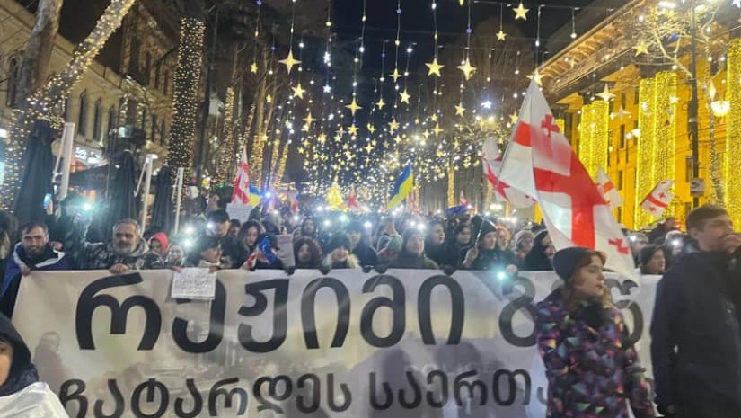თბილისში შაბათის მორიგი საპროტესტო მარში გაიმართა