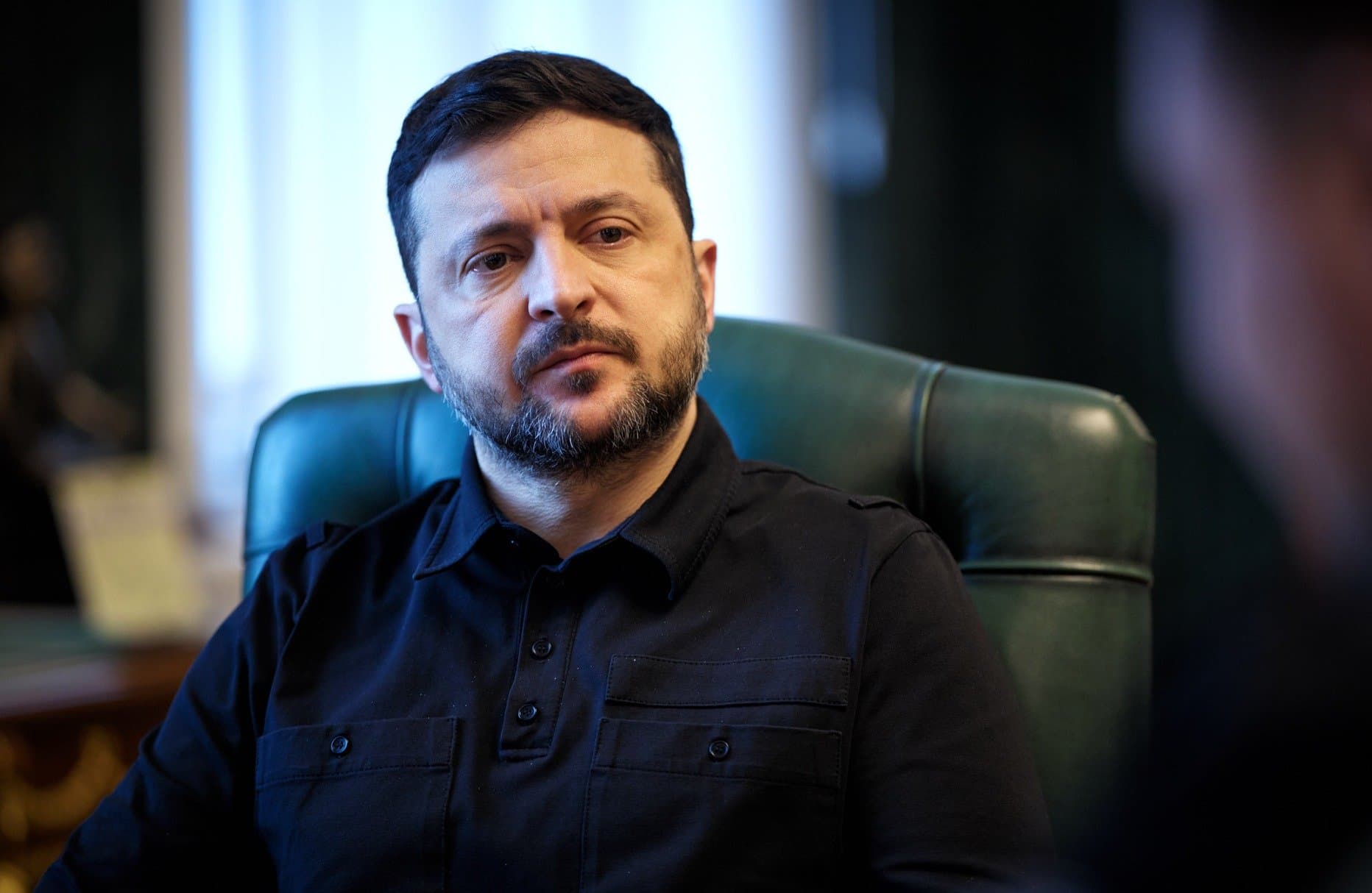 Frontnews image description