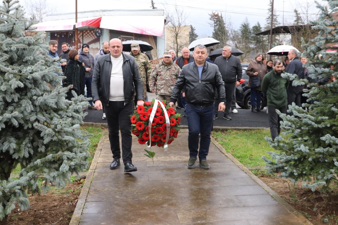 თერჯოლის მუნიციპალიტეტის მერმა და საკრებულოს თავმჯდომარემ იუნკერთა ხსოვნას პატივი მიაგეს