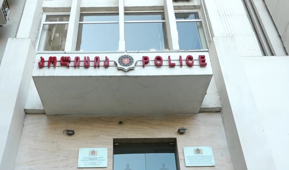 არასრულწლოვნის მიმართ ჩადენილი გარყვნილი ქმედების ბრალდებით ერთი პირი დააკავეს