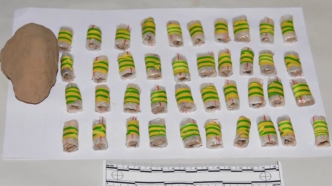 Police said that during searches of the suspects’ persons and temporary residences, officers seized an especially large quantity of the narcotic substance heroin as evidence