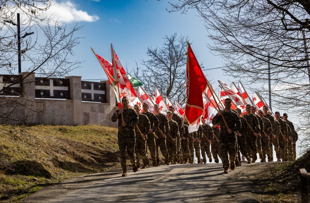 ეროვნული თავდაცვის აკადემიის იუნკერებმა სიმბოლური გარბენი ჩაატარეს