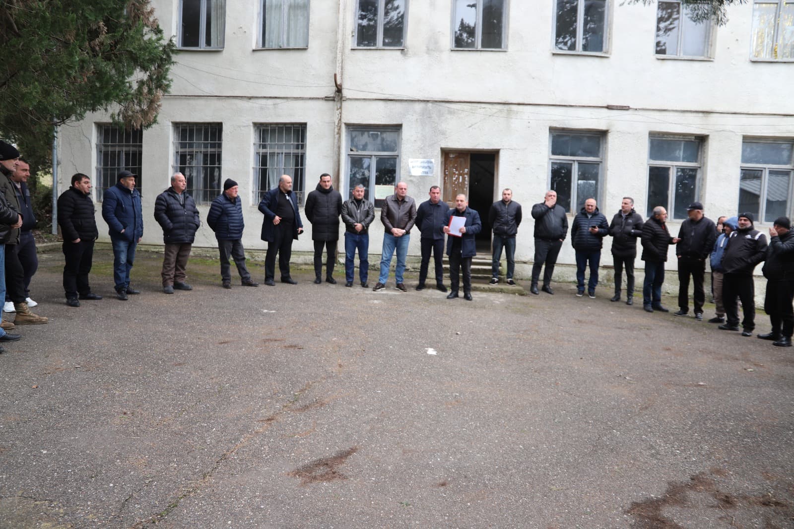 Frontnews image description