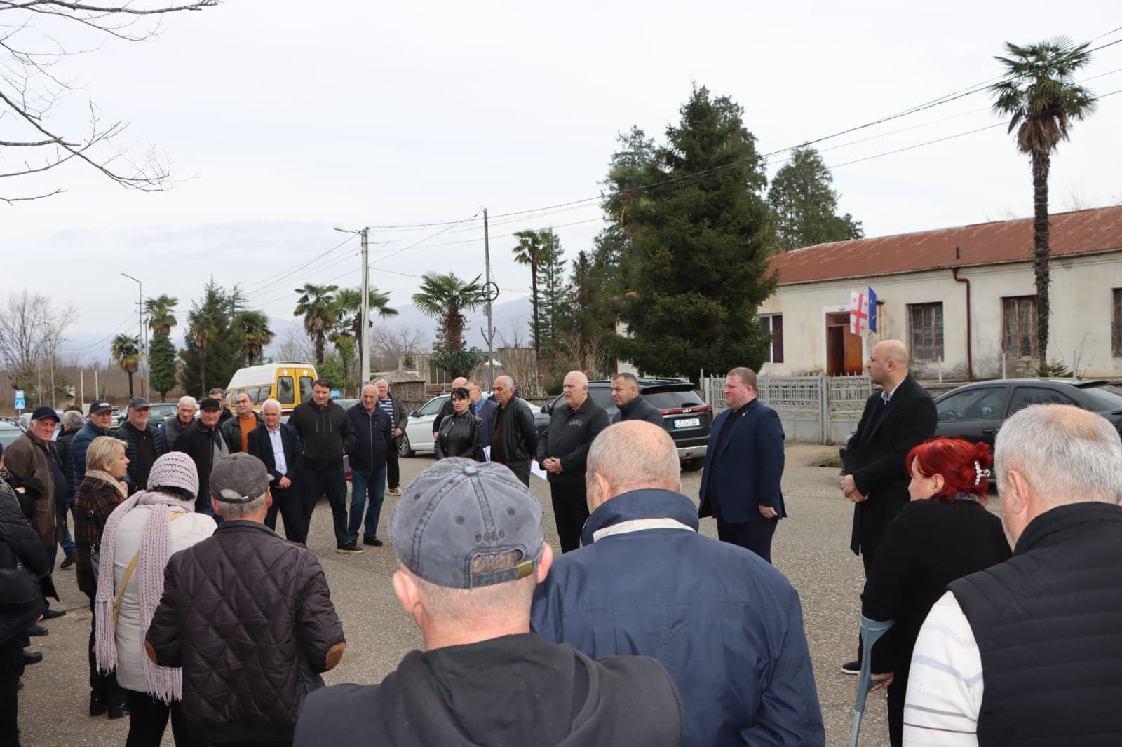 Frontnews image description