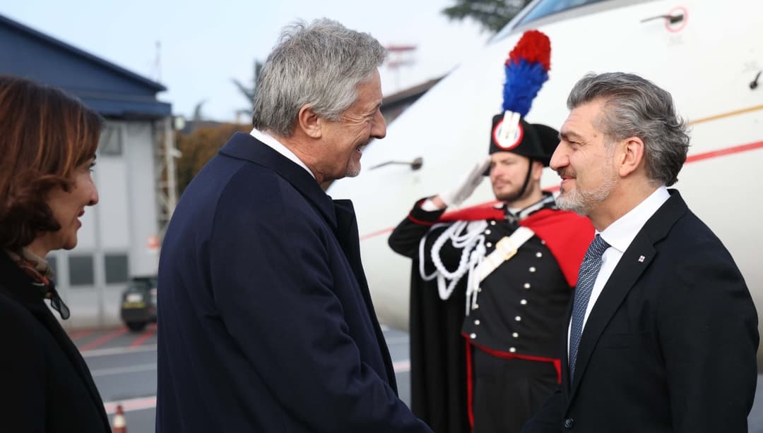 მილანის ლინატეს საერთაშორისო აეროპორტში მიხეილ ყაველაშვილის დახვედრის ოფიციალური ცერემონია გაიმართა