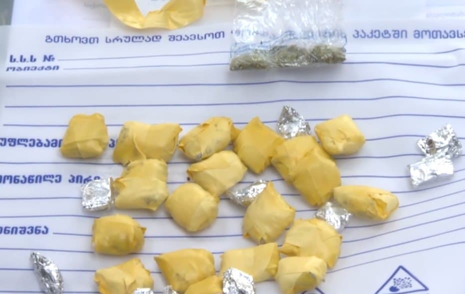 სამართალდამცველებმა სხვადასხვა სახის განსაკუთრებით დიდი ოდენობით ნარკოტიკი ამოიღეს - დაკავებულია 5 პირი