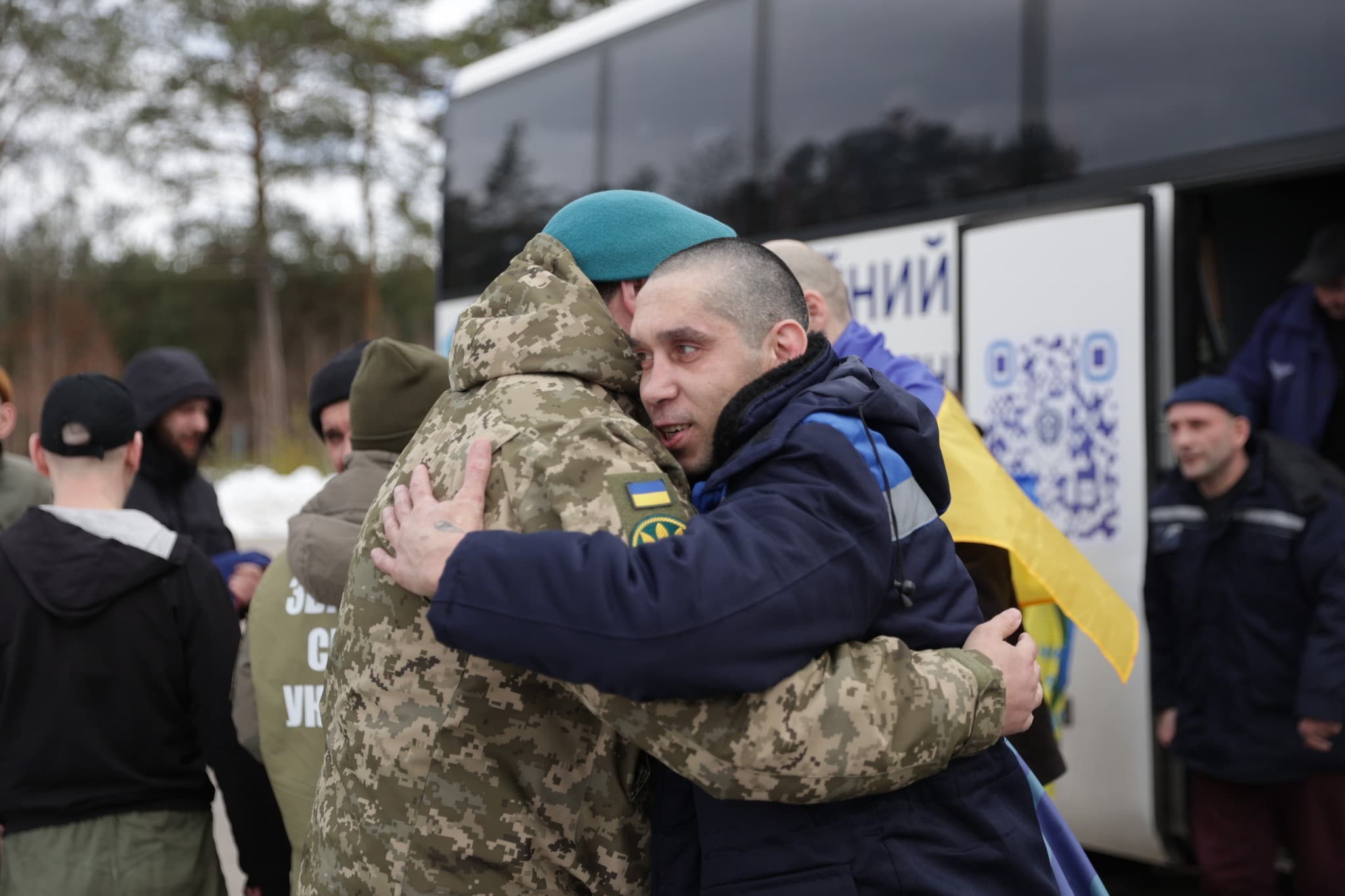 <p><span style="color: rgb(0, 0, 0)">&nbsp;Ukraine has secured the release of 300 servicememebers from Russian captivity during the second stage of a prisoner exchange agreed in Geneva, Ukrainian authorities said.</span></p><p><span style="color: rgb(0, 0, 0)">Those released include members of the Ground Forces, Air Assault Forces, Navy, Air Force, and Unmanned Systems Forces, as well as personnel from the National Guard, State Border Guard Service and State Special Transport Service.</span></p><p><span style="color: rgb(0, 0, 0)">The group includes soldiers, sergeants and officers aged between 26 and 60. Among them are defenders who fought on the Donetsk, Luhansk, Kharkiv, Zaporizhzhia and Kherson fronts, including participants in the defense of Mariupol. Two civilians were also returned.</span></p><p><span style="color: rgb(0, 0, 0)">The exchange follows the first phase of the deal on March 5-6, when 200 Ukrainian servicemembers were released as part of a planned 500-for-500 swap between Ukraine and Russia.</span></p><p><br></p>