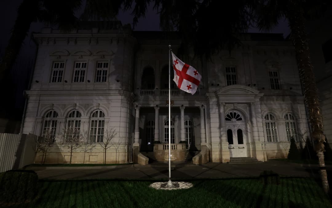 პრეზიდენტის ადმინისტრაცია გარემოსდაცვით გლობალურ კამპანიას - "დედამიწის საათი" შეუერთდა