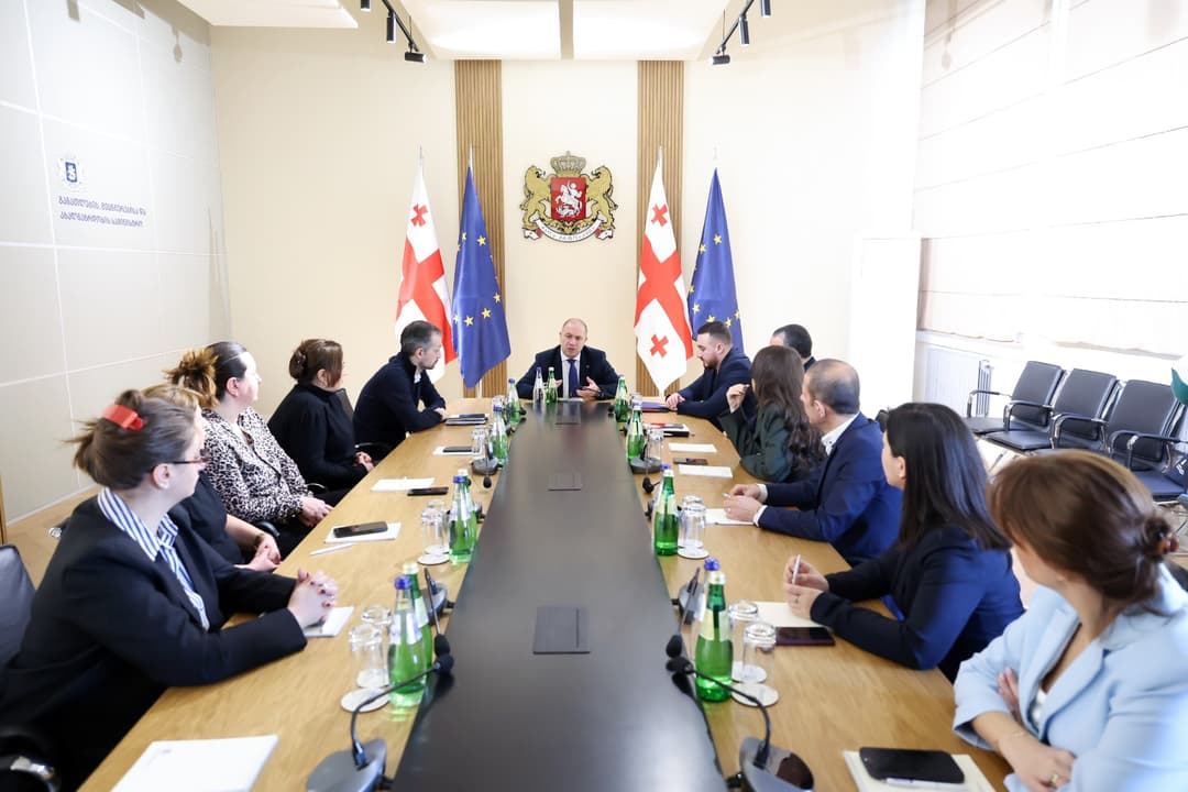 საგანმანათლებლო დაწესებულებების მატერიალურ-ტექნიკური უზრუნველყოფის მიზნით ახალი სტრუქტურა დაფუძნდა