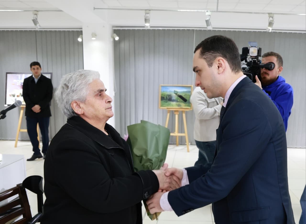 Jinchara­dze congratulated the mothers on Mother’s Day, wished them good health, and thanked them for raising “devoted sons and heroes who sacrificed their lives for the homeland"