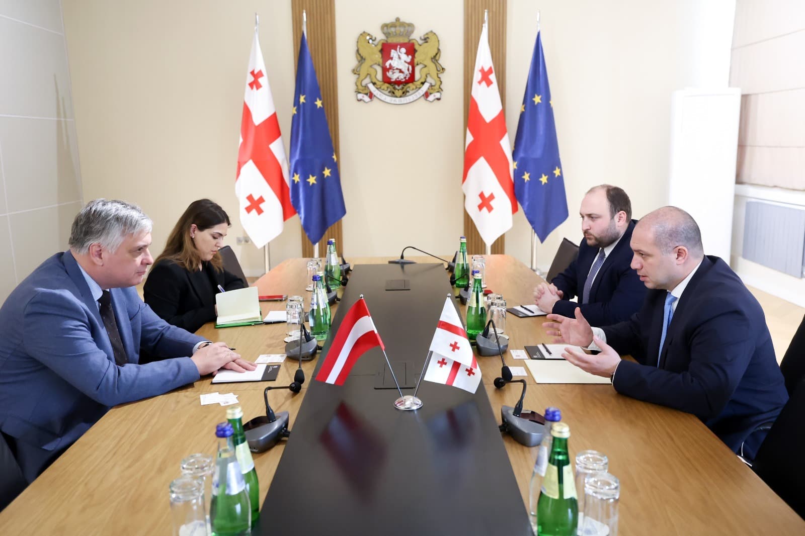 Frontnews image description