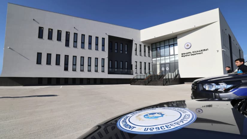 Frontnews image description