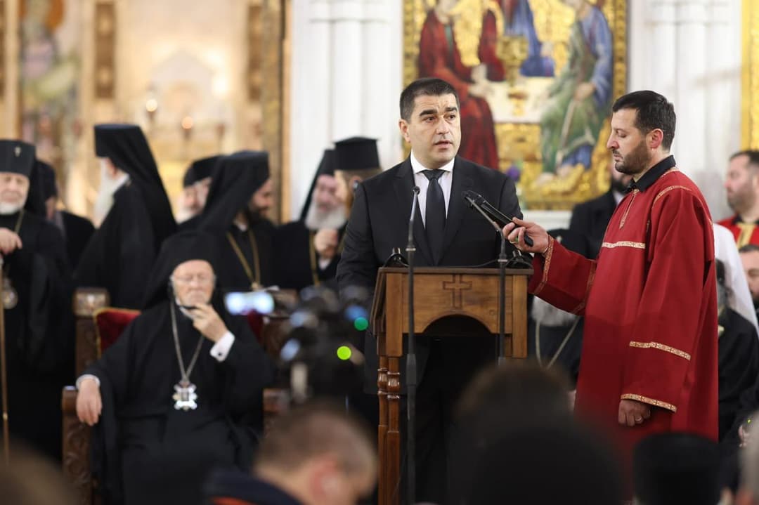 შალვა პაპუაშვილი - უფალმა ის მოავლინა მარტო კაცად და უბრუნდება მთელი ერით, ასე ხილულად, ასე ერთად, ასე გამთლიანებულად