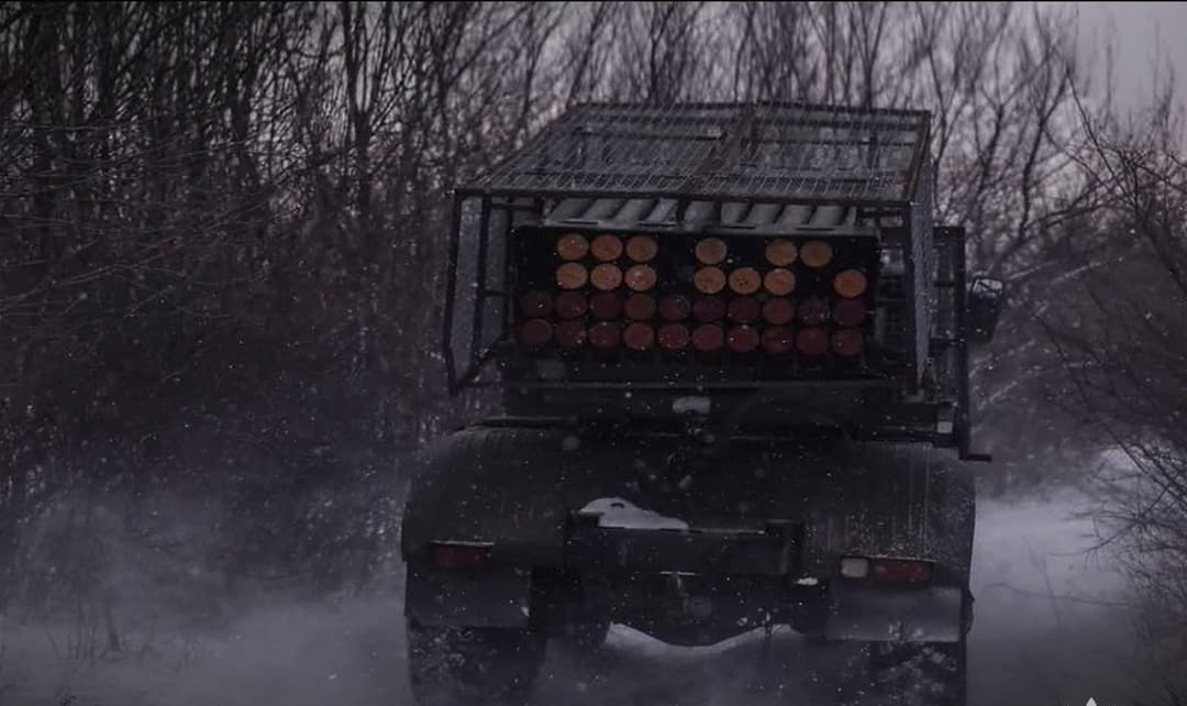 13 ტანკი, 73 საარტილერიო სისტემა, 950 ოკუპანტი, 2 169 დრონი ერთ დღეში - რუსეთის ახალი დანაკარგები უკრაინაში