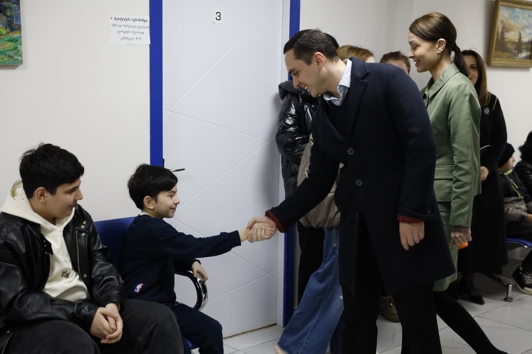 აფხაზეთიდან დევნილ მოზარდებს უფასო სამედიცინო კონსულტაციები ჩაუტარდათ