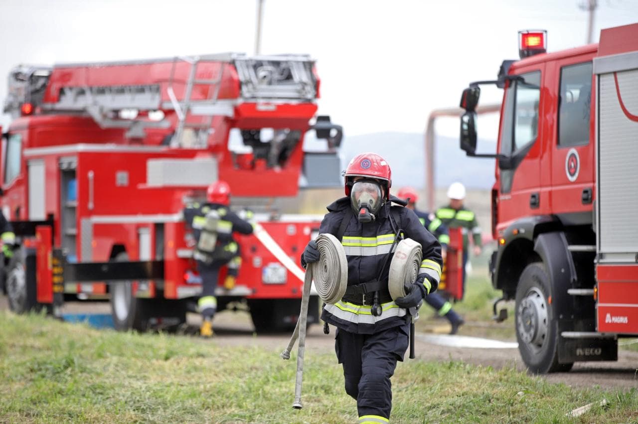 Frontnews image description