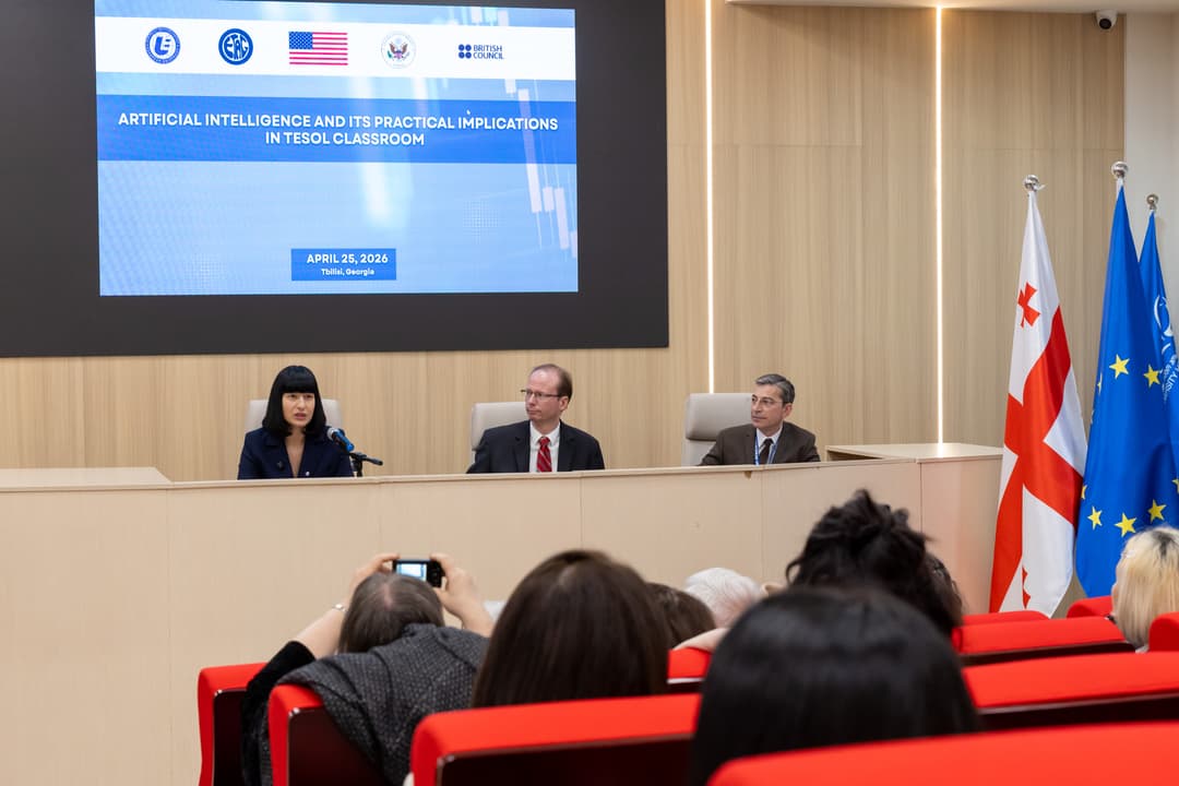 საქართველოში აშშ-ის ელჩის მოვალეობის შემსრულებელი "ევროპის უნივერსიტეტს" სტუმრობდა