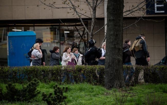 სროლა კიევში - გამომძიებლებს თავდამსხმელის მოტივებთან დაკავშირებით რამდენიმე ვერსია აქვთ