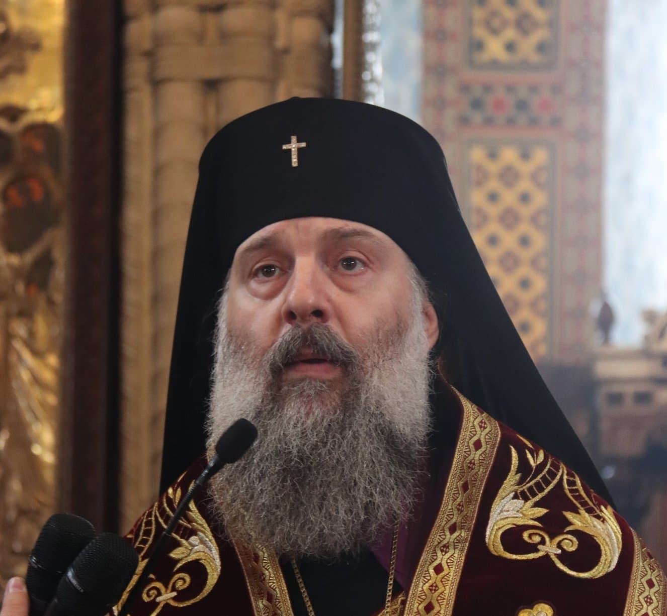 Speaking at the 9 April memorial in Tbilisi, Metropolitan Shio said that political sovereignty by itself was insufficient and that the country’s future also depended on citizens attaining what he described as “personal freedom” as an inner moral quality