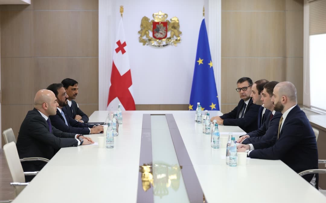 ლევან ჟორჟოლიანი ACWA Power-ის ბიზნესის განვითარების მიმართულების ხელმძღვანელსა და ცენტრალური აზიის ვიცე-პრეზიდენტს, საჩინ აბჰიანკარს შეხვდა