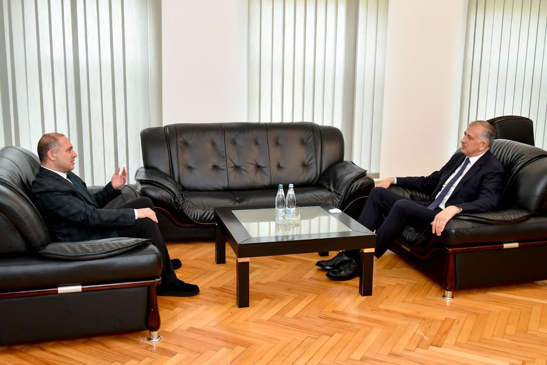ზურაბ პატარაძე გივი მიქანაძეს შეხვდა