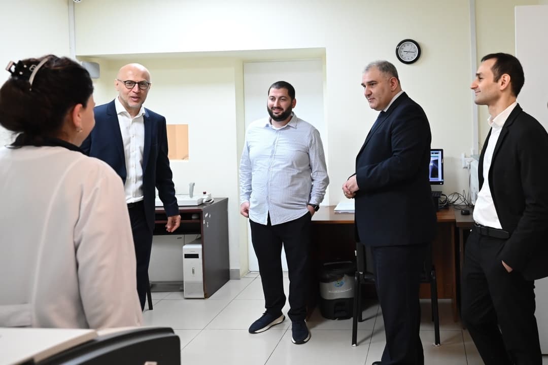 მიხეილ სარჯველაძე ციციშვილის კლინიკაში ნერვ-კუნთოვანი დაავადებების მართვის მიმართულებით არსებულ შესაძლებლობებს გაეცნო