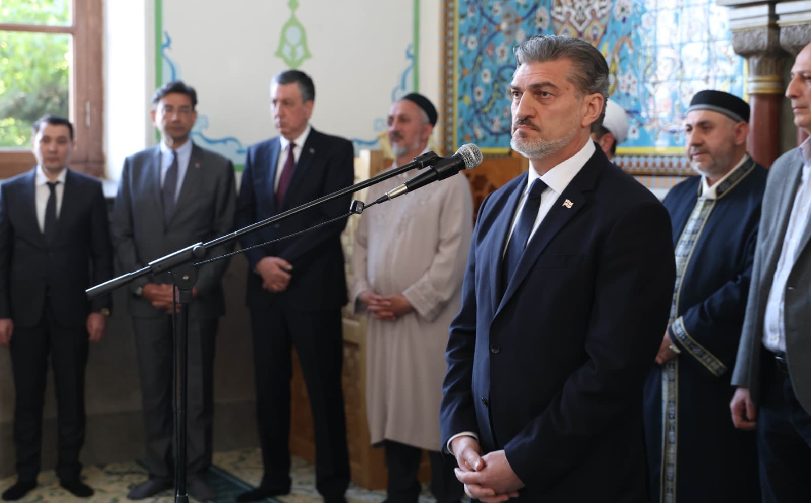 Georgian President congratulates Muslim community on Eid al-Adha during visit to Tbilisi mosque