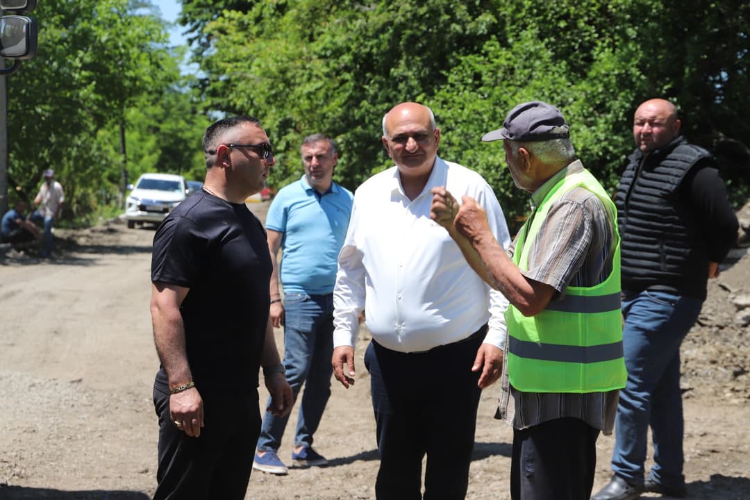 თერჯოლის მუნიციპალიტეტის მერის პირველი მოადგილე გზების რეაბილიტაციის პროცესს გაეცნო